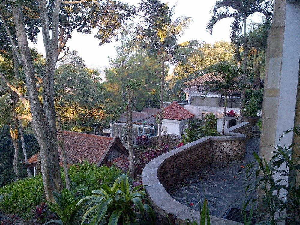 Hotel Tidar Malang Extérieur photo
